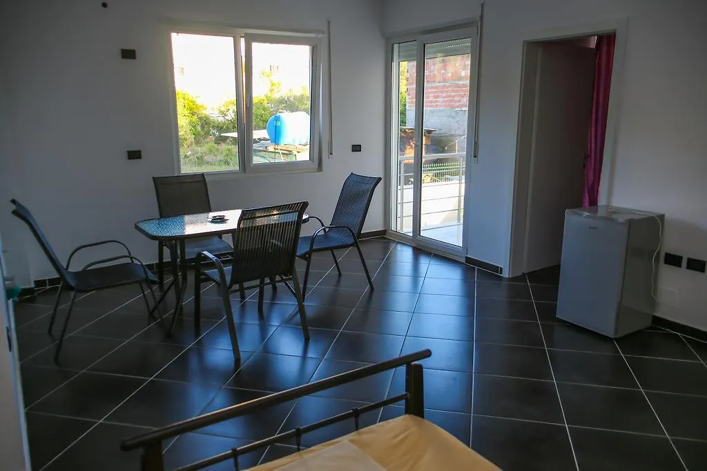 Nectar Apartments Himarë Albánie